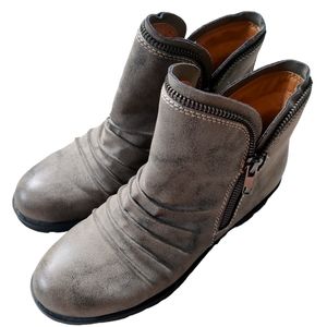 Natural Soul booties